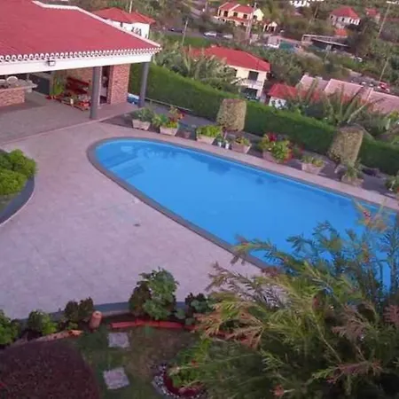 Arcos Grands With Enormous And Private Pool. Appartamento Arco da Calheta (Madeira)