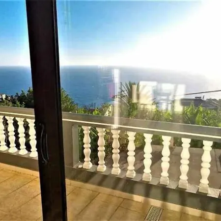 Arcos Grands With Enormous And Private Pool.